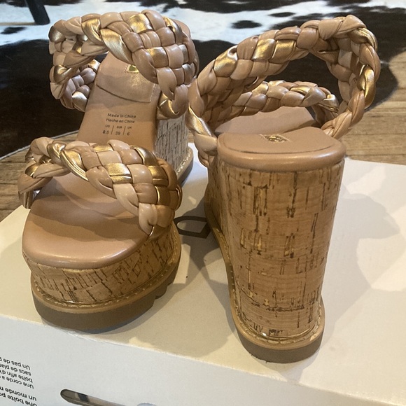 ALDO WEDGE SANDALS - Picture 5 of 13